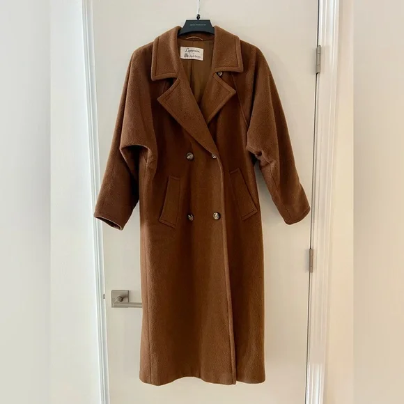 Vintage Alpaca / Wool / Mohair Blend Double-Breasted Coat in Tobacco Brown - Picture 2 of 13